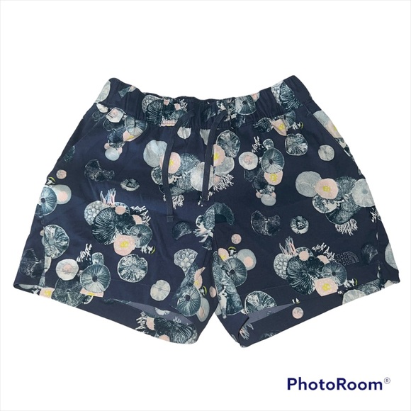 The North Face Pants - The north face class V hybrid shorts vintage indigo size medium